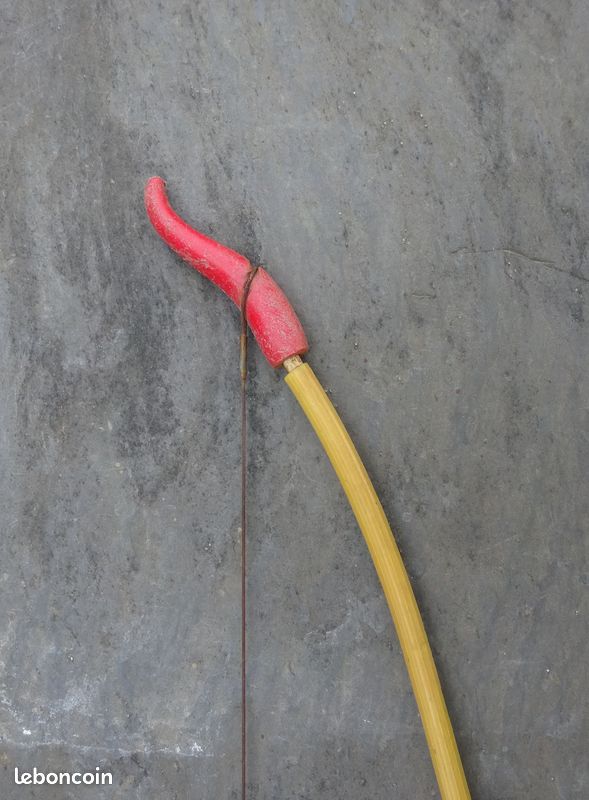 Ancien Arc En Plastique Et Bois - Jouet Vintage Fabriqué En France