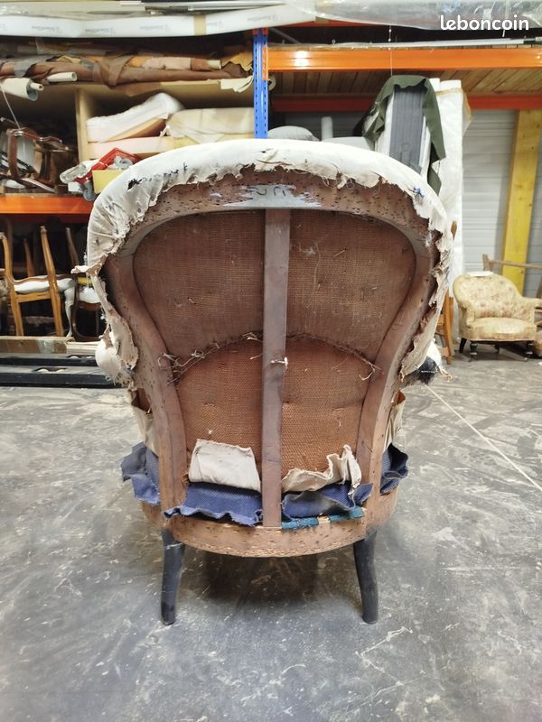 Paire de fauteuils anciens crapauds (image 5)