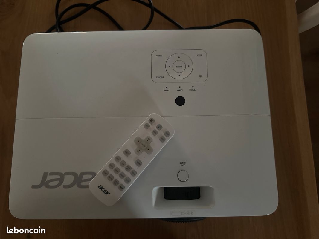 Projecteur 4K UHD Acer (image 2)