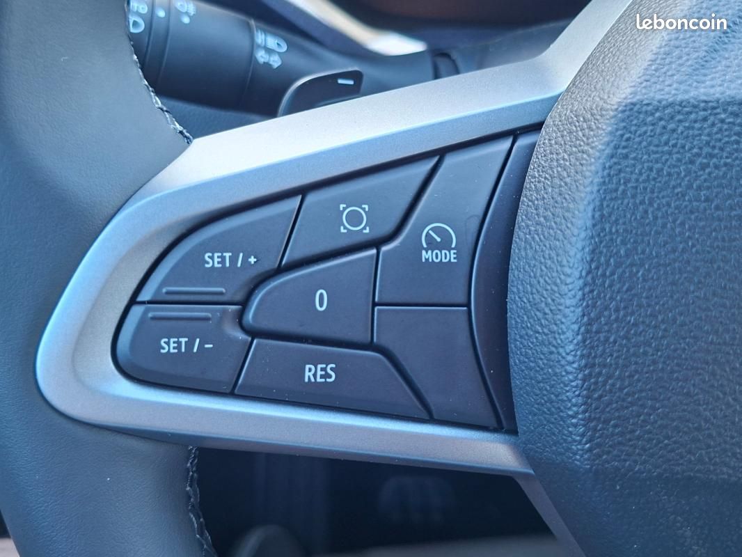 Dacia Duster Hybrid-G 150 4x4 Expression + peinture metallisee (image 27)