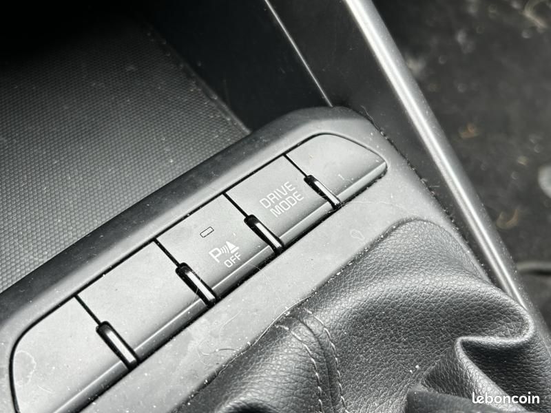 Kia Stonic 1.0 T-GDi 120ch MHEV GT Line (image 22)