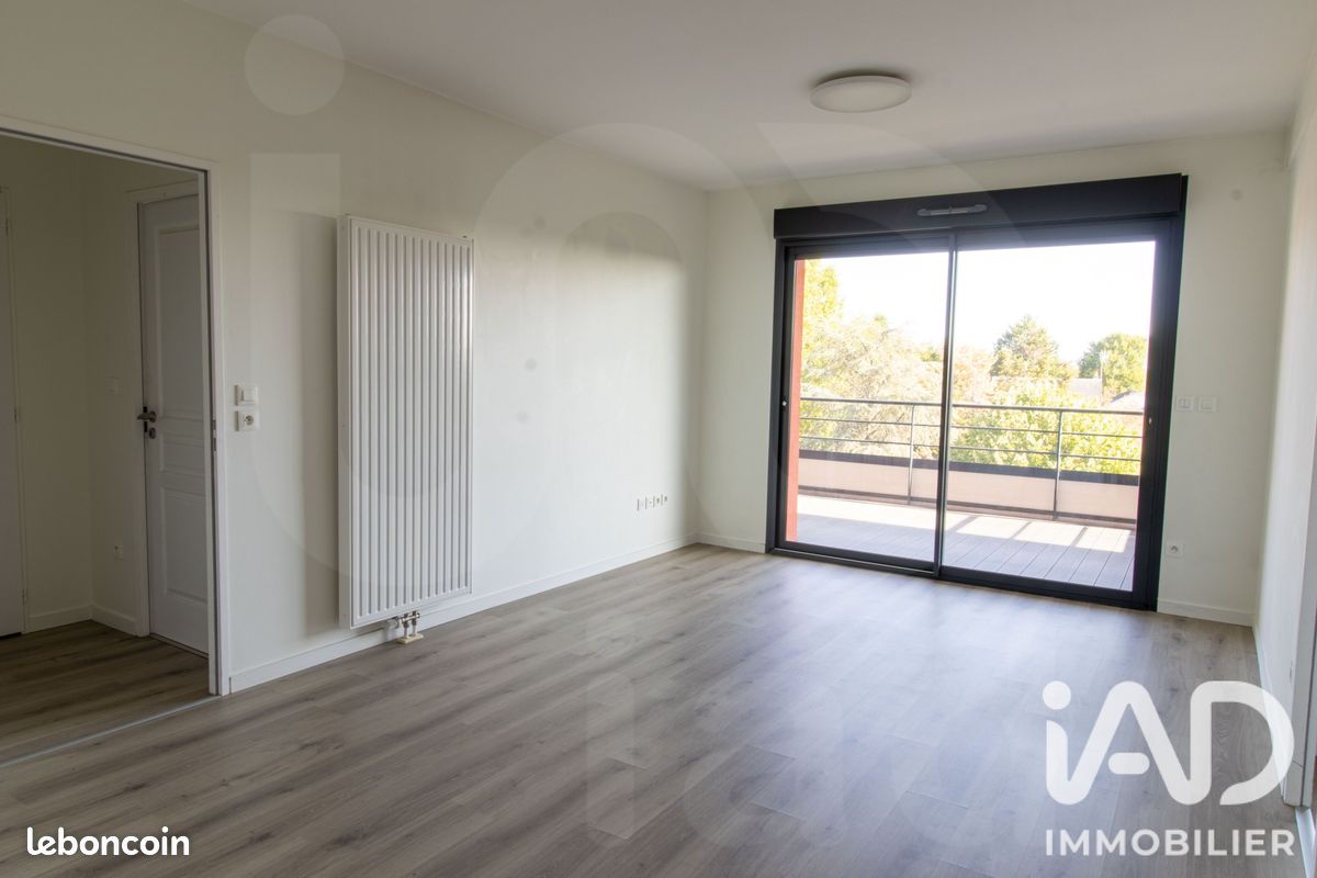 Appartement 3 pièces 60 m² · à Fleury-les-Aubrais · 60 m² · 173 500 €