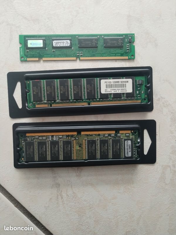 Lot 3x128 Mo SDRAM PC133 (image 1)