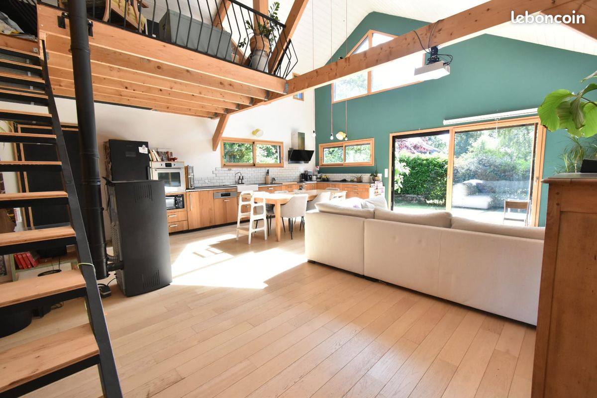 Maison 5 pièces 131 m² · à Vigneux-de-Bretagne · 131 m² · 420 000 €