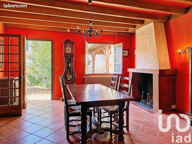 Maison 8 pièces 194 m²