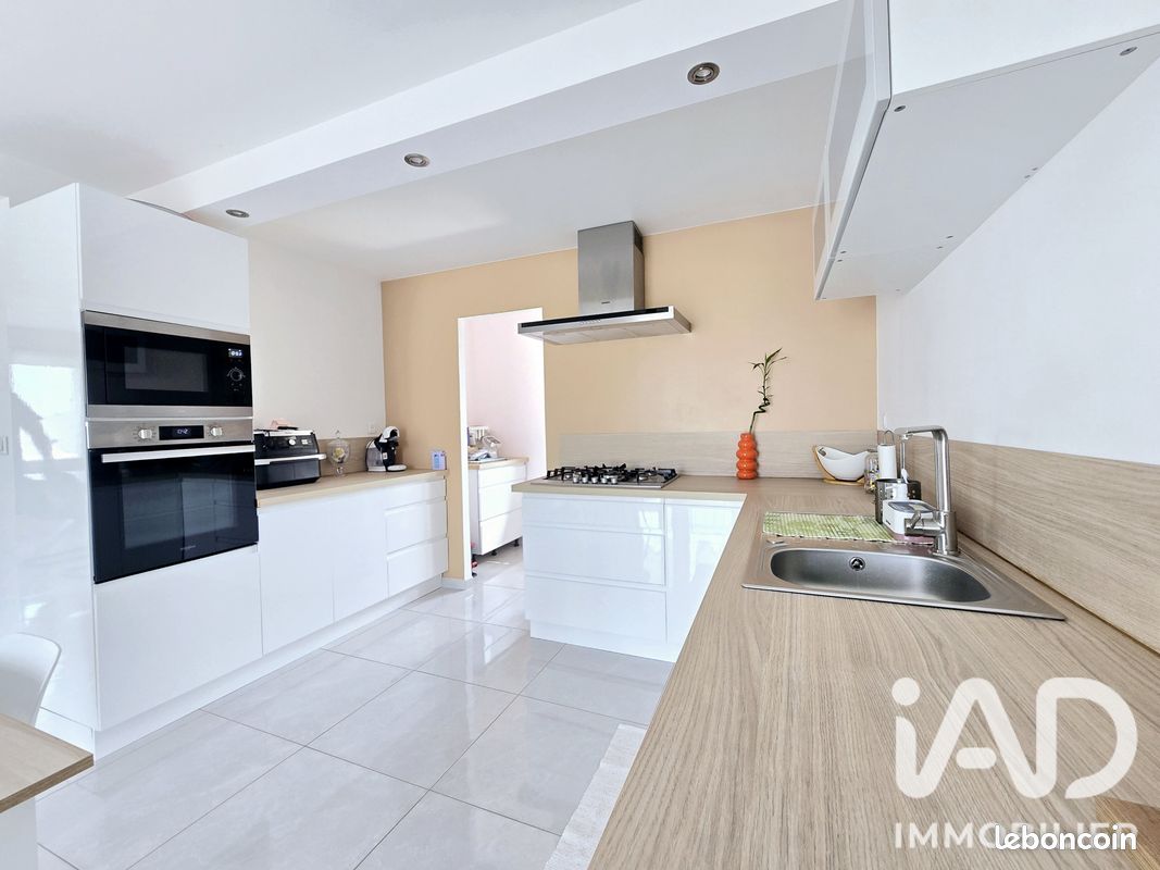 Maison 6 pièces 112 m² · à Douzy · 112 m² · 198 900 €