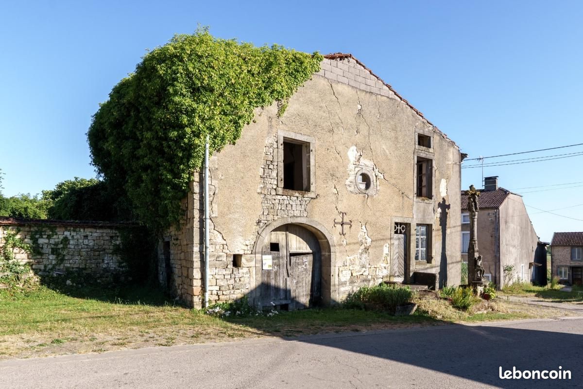 Maison 7 pièces 210 m² · à Ameuvelle · 210 m² · 13 000 €
