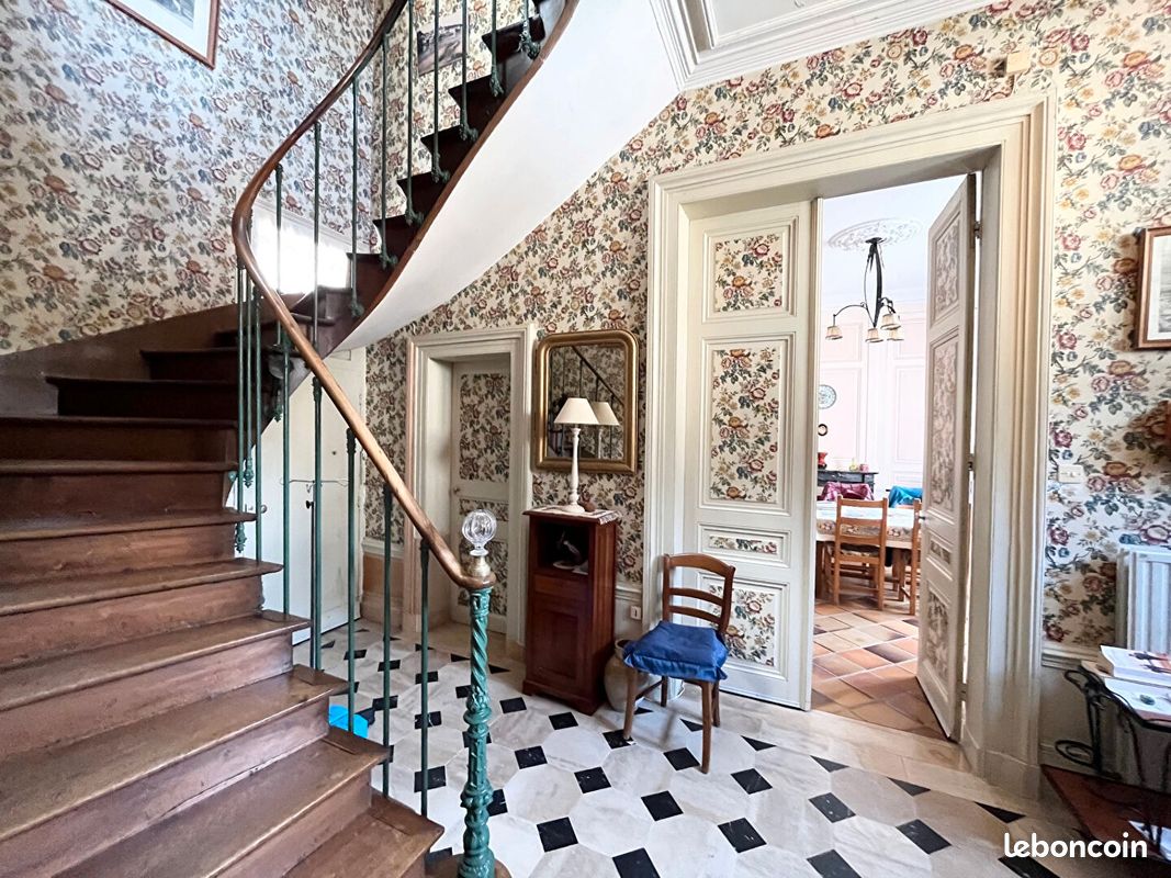 Maison 10 pièces 245 m² · à Saint-Christophe-sur-le-Nais · 245 m² · 199 700 €