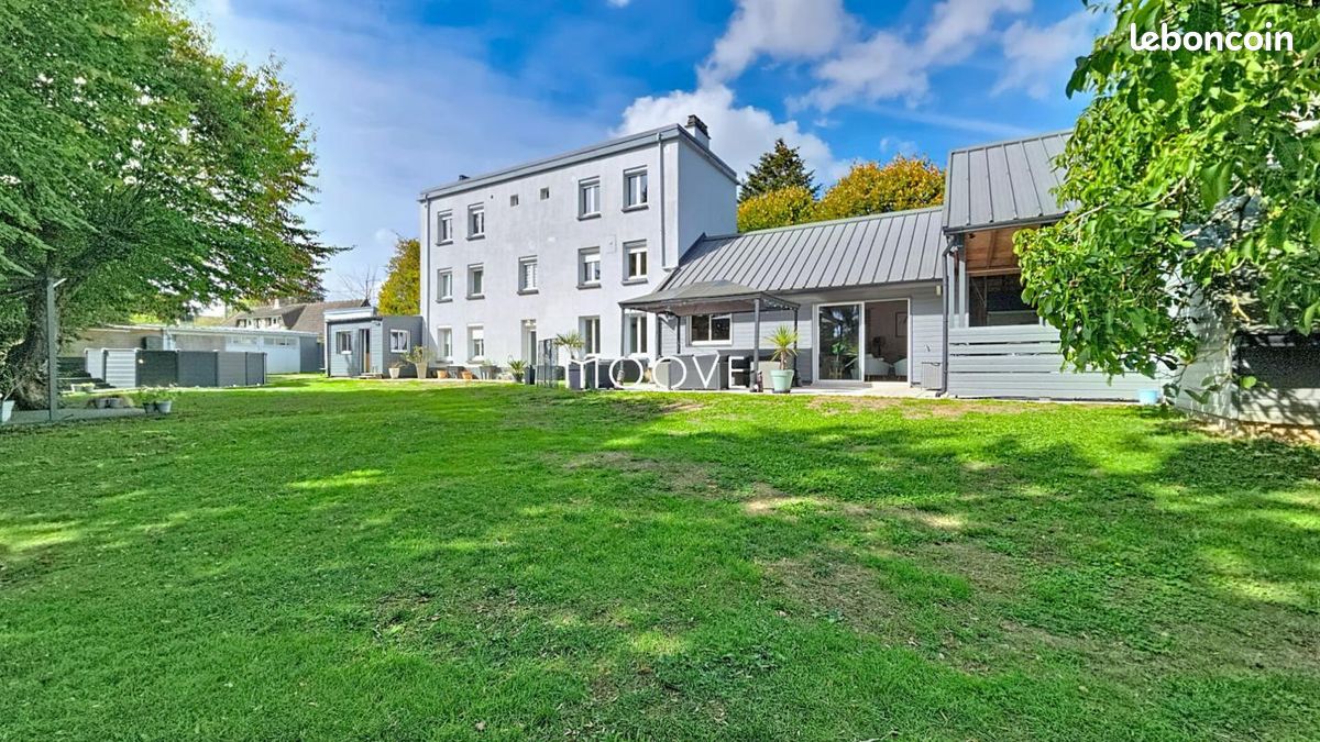 Maison 6 pièces 233 m² · à La Saussaye · 233 m² · 424 000 €