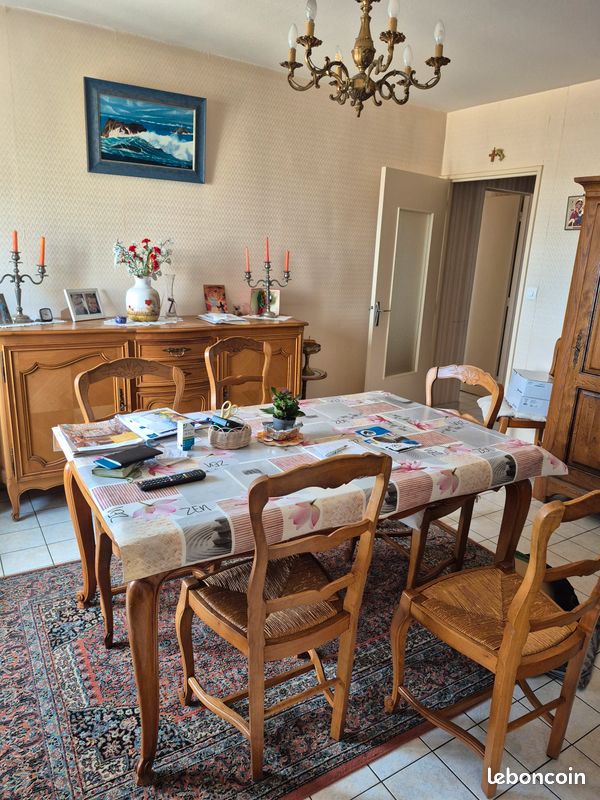 Appartement 4 pièces 100 m² · à Vierzon · 100 m² · 50 000 €