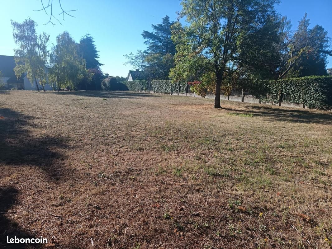 Terrain 1 261 m² Meung Sur Loire · à Meung-sur-Loire · 150 000 €