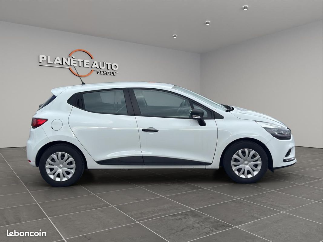 RENAULT CLIO 1.5 Energy dCi - 75 IV Société - 2 places (image 11)