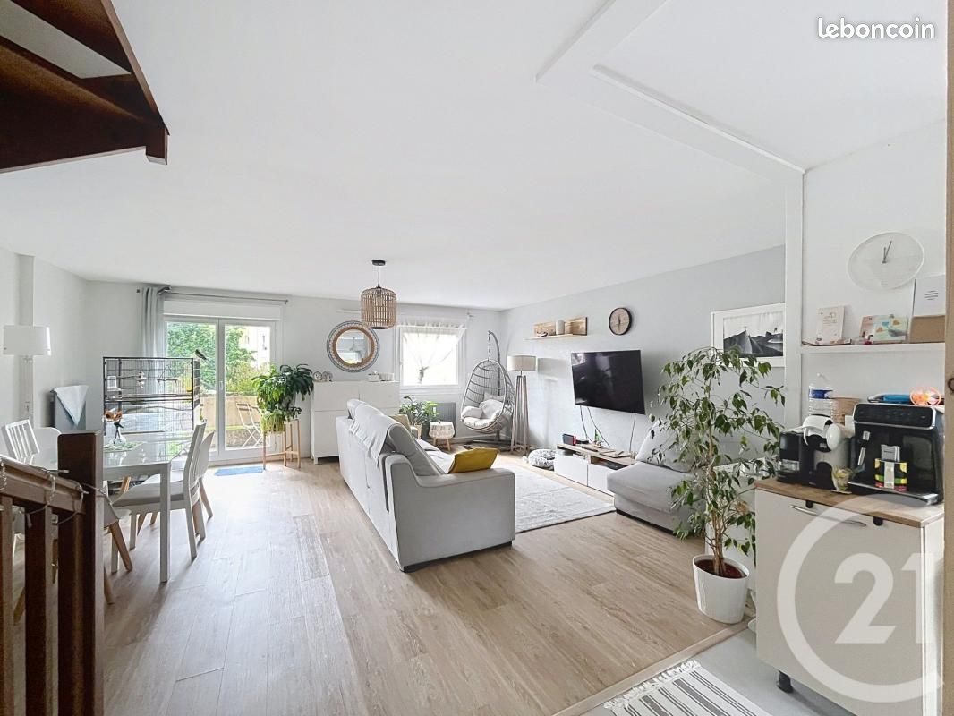 Appartement 5 pièces 103 m² · à Quetigny · 103 m² · 210 000 €