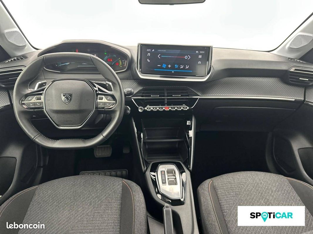 PEUGEOT 208 Hybrid 110 ch e-DCS6 Style (image 8)