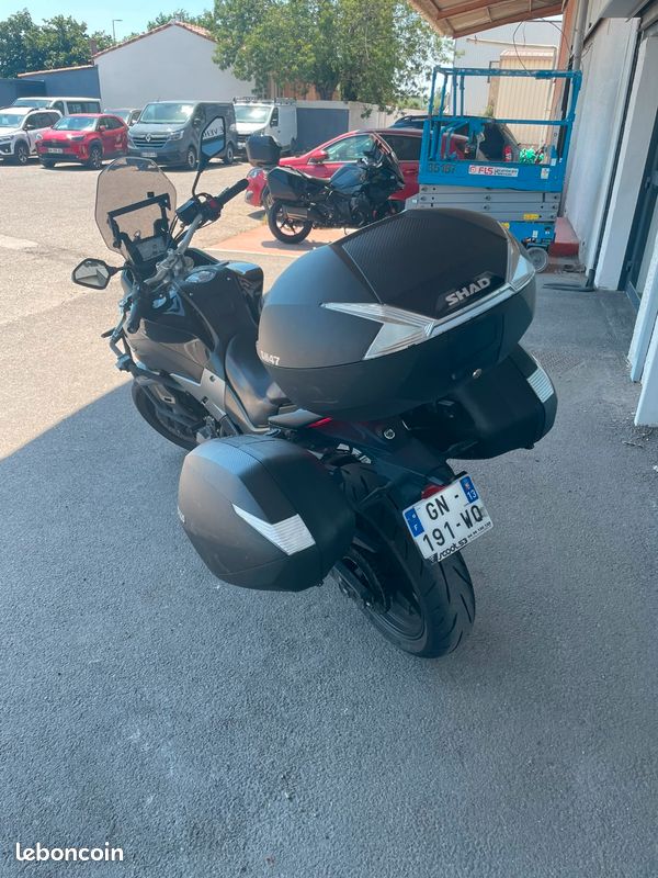 Voge 500 ds (image 1)
