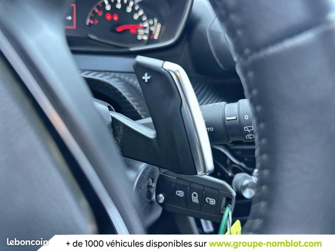 Peugeot 2008 PureTech 130 S&S EAT8 Style (image 25)