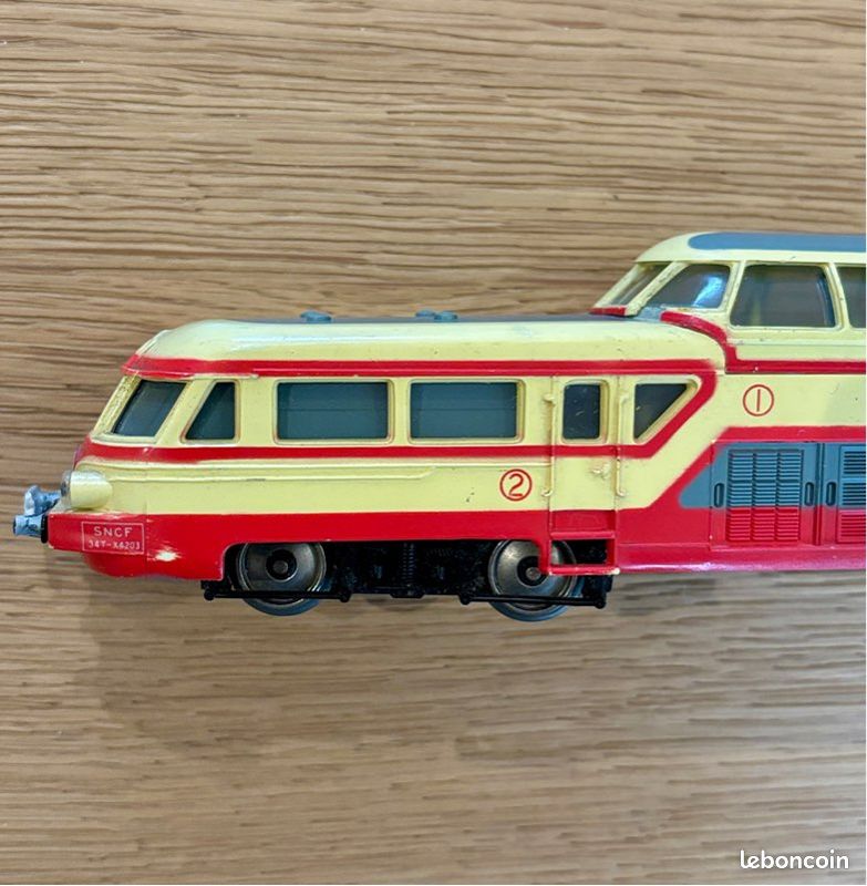 JOUEF HO AUTORAIL panoramique rf 8520 bel etat fonctionne sans boite