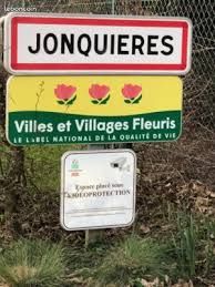Terrain 490 m² · à Jonquières · 73 000 €