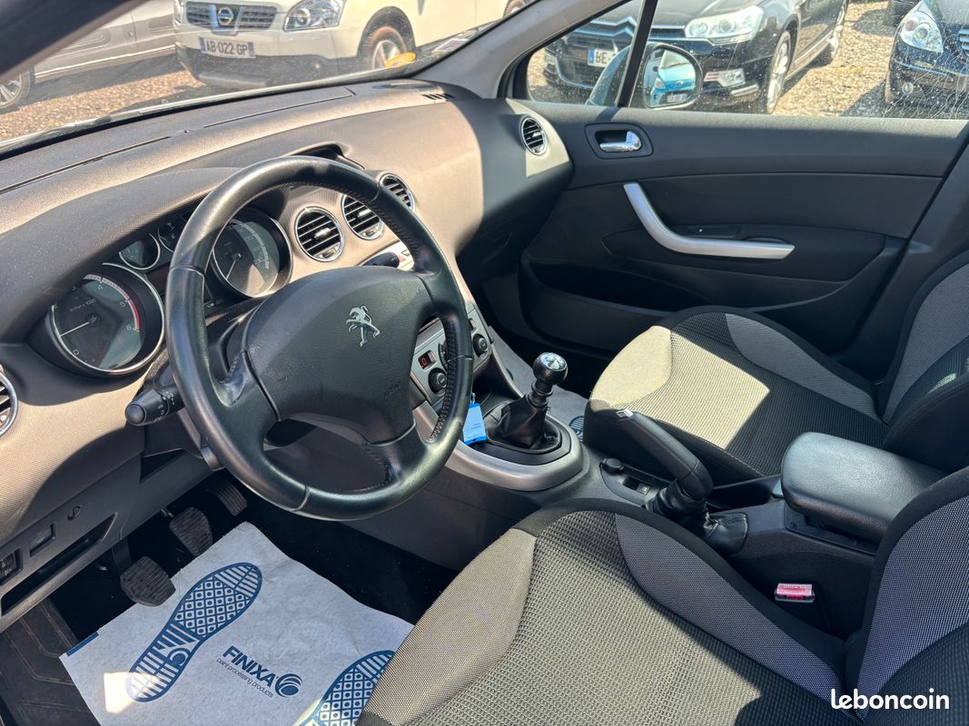 Peugeot 308 sw (2) 1.6 hdi 112 active 7 places (image 4)