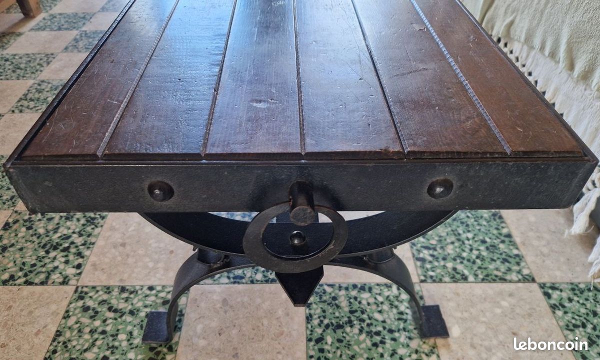Très jolie table de salon originale, bois massif et fer forgé (image 9)