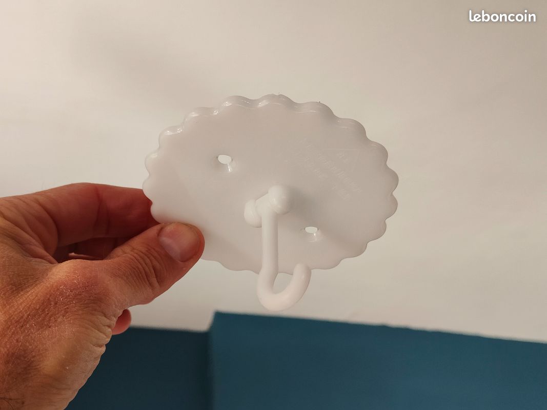 Crochet pour suspendre une Moustiquaire au plafond (image 1)