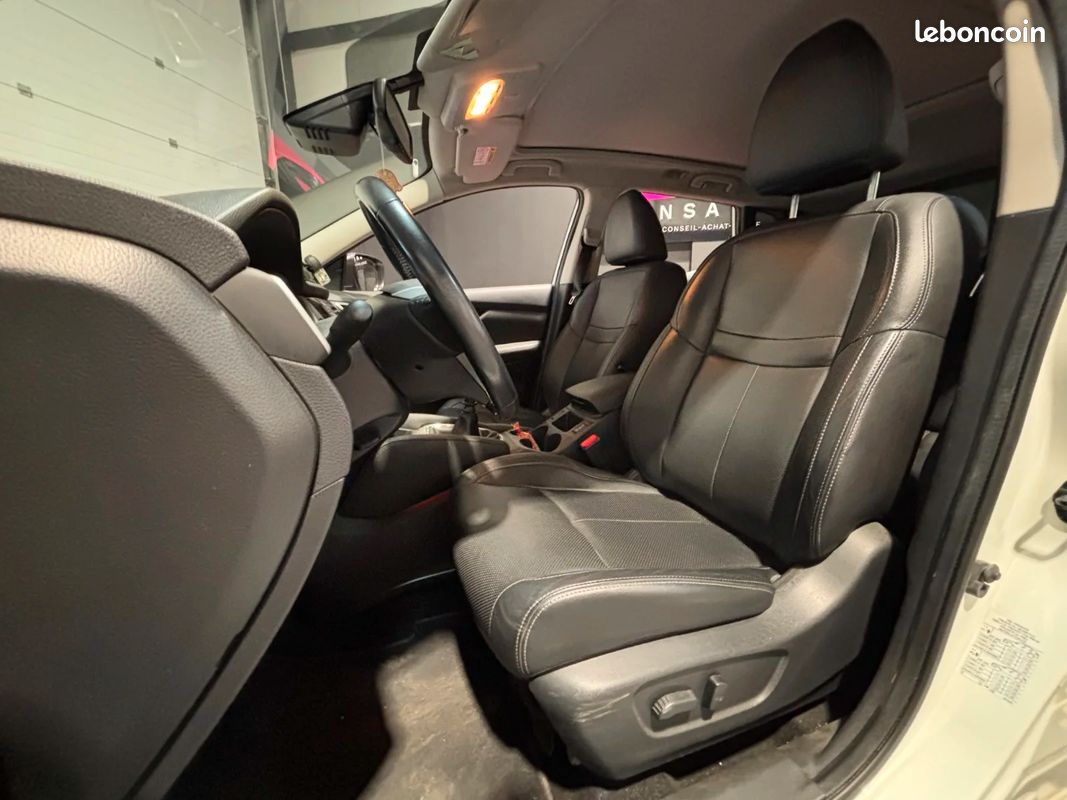 NISSAN QASHQAI 1.6 dCi 130 Stop/Start Tekna - excellent état - 86 000 km - intérieur cuir (image 9)