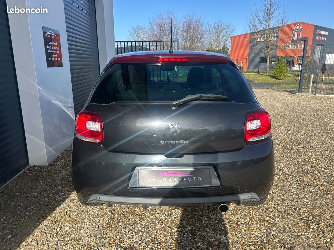 CITROEN DS3 e-HDi 90 Airdream So Chic (image 18)