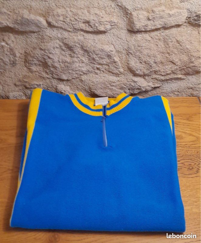 Ancien Maillot Cycliste En Laine Tricot Du Rocher - Taille 4 - VCMJ