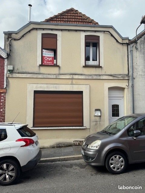 Maison 6 pièces 98 m² · à Saint-Quentin · 98 m² · 75 000 €