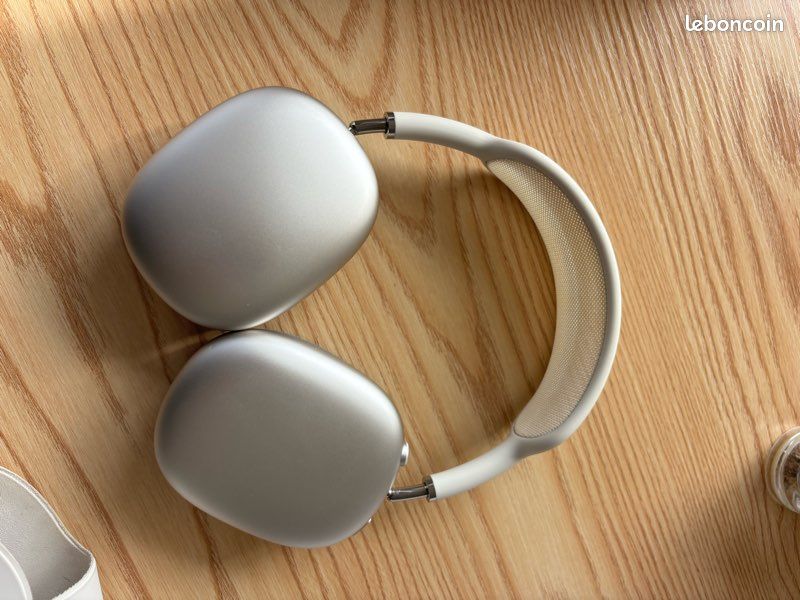 Apple AirPods Max 2e génération – Argent – Comme neuf (image 3)