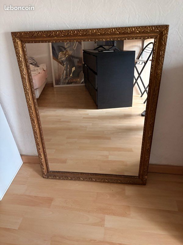 Miroir ancien avec dorure (image 1)