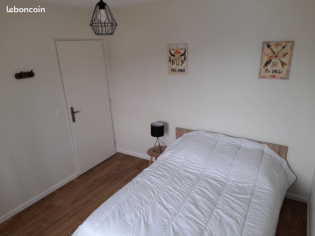 Logement de Vacances - Le Logis de Suzac - Appartement neuf 4 couchages (image 7)
