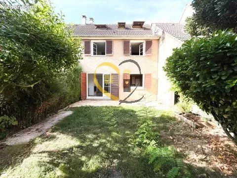 Maison 9 pièces 155 m² · à Fontenay-le-Fleury · 155 m² · 485 000 €