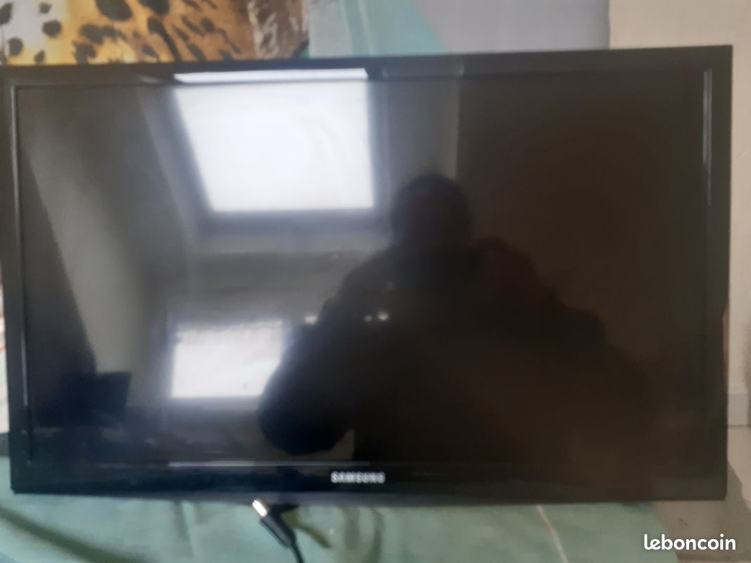 TV LED Samsung 24" (image 3)