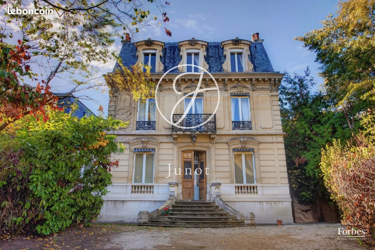 Maison 12 pièces 311 m² · à Chatou · 311 m² · 2 200 000 €