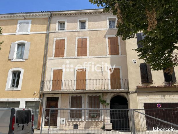 Immeuble 12 pièces 220 m²