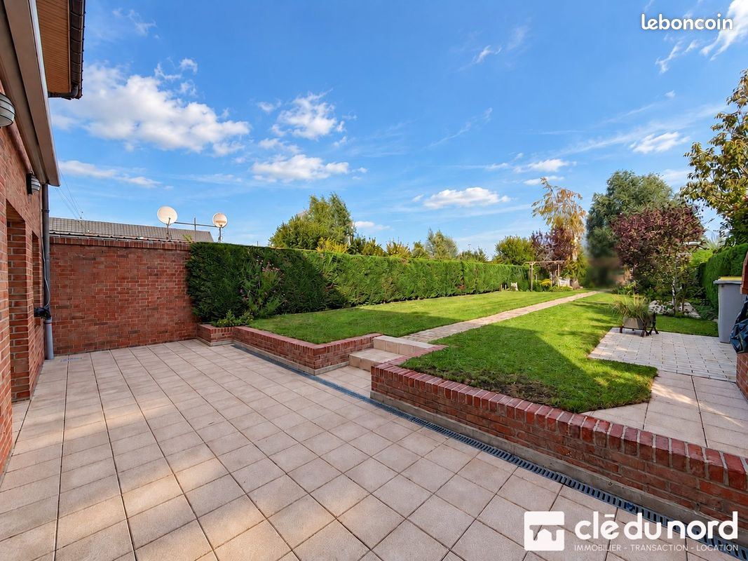 Maison 6 pièces 175 m² · à Wattrelos · 175 m² · 393 000 €