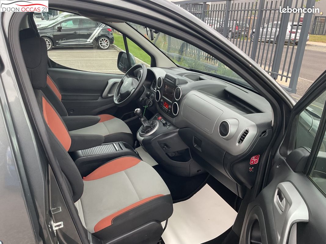 PEUGEOT PARTNER TEPEE 1.6 BlueHDi 100ch BVM5 Style (image 11)