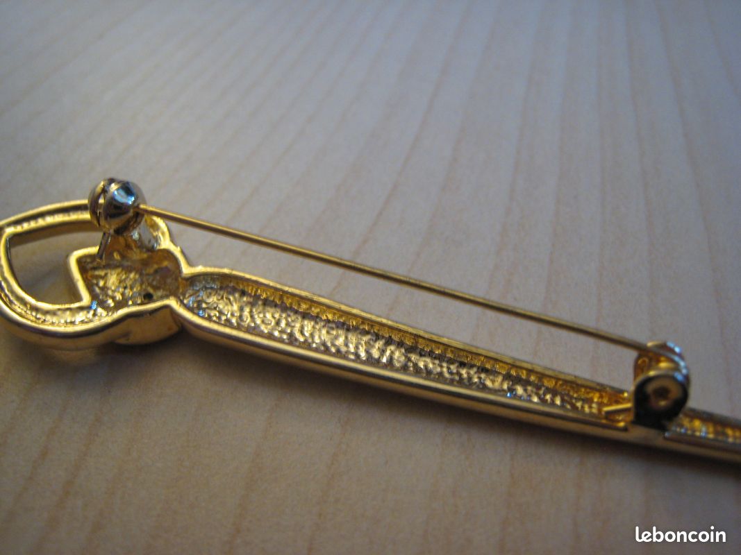 Broche Ancienne En Métal Doré Avec Strass - Réf. J299 - Occasion - Origine France