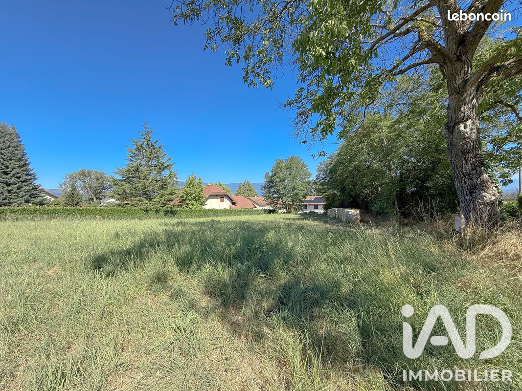 Terrain 757 m² · à Viry · 757 m² · 325 000 €