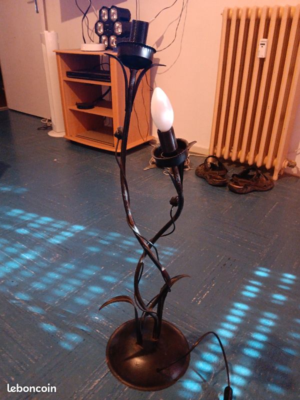 Vend lampe de chevet pour salon (image 1)