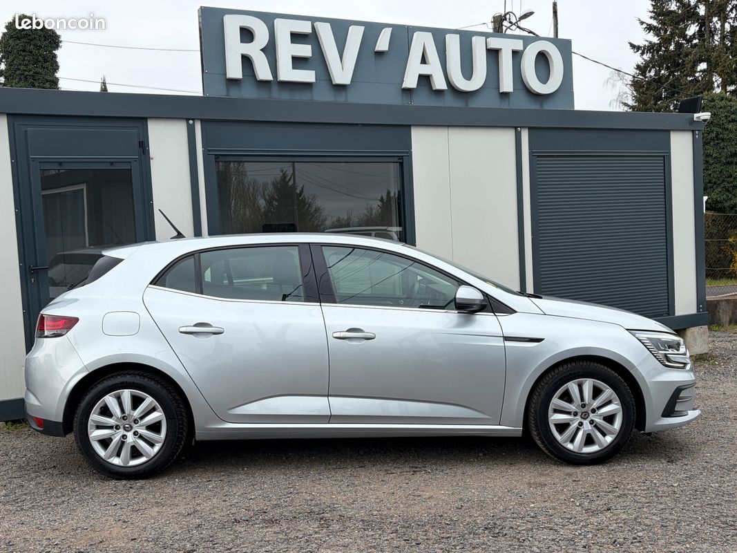 Renault Megane IV Blue dCi 115ch Business LEDS / CarPlay / GPS / Accès mains libres 70.000 km 2021 (image 3)