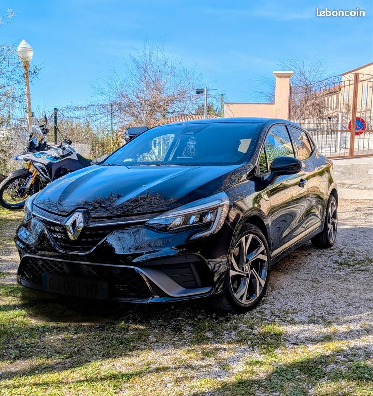 Clio 5 RS Line 1 3 Tce 140 Voitures clio-5-rs-line-1-3-tce-140-voitures