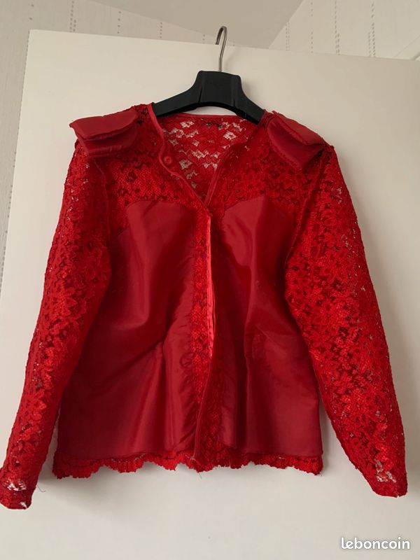 Veste ou cardigan en dentelle rouge (image 3)