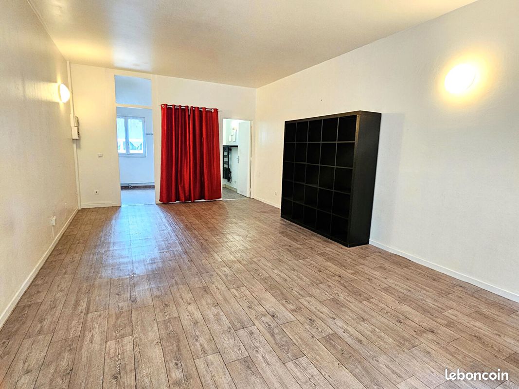 Appartement 1 pièce 37 m² · à Vaujours · 37 m² · 617 €