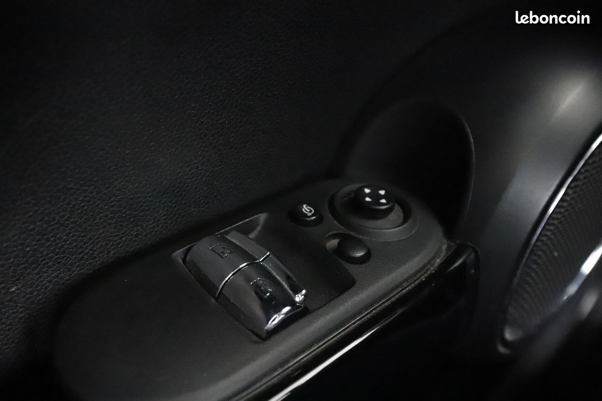 MINI Mini Cooper D 3P 116 ch (image 19)