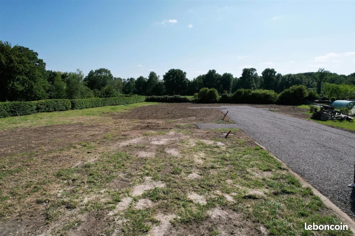 Terrain 751 m² Occagnes (image 1)