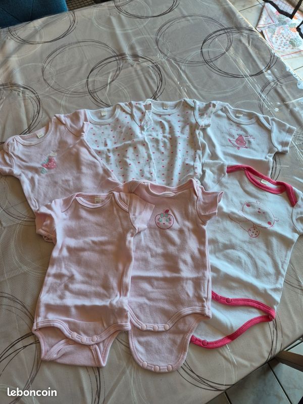 Vêtements bébé fille 1mois en lot (image 10)