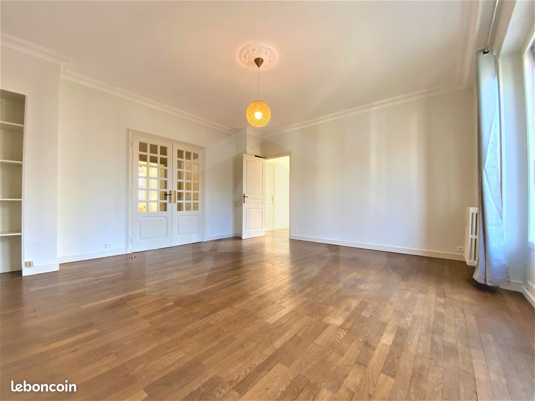 Appartement 3 pièces 84 m² · à Grenoble · 84 m² · 996 €/mois
