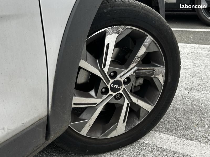 Kia Stonic 1.0 T-GDi 120ch MHEV GT Line (image 6)